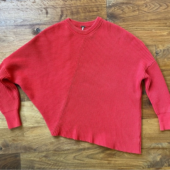 Free People Asymmetrical Downtown Cotton Pullover Crew Neck Sweater size S - Picture 5 of 12
